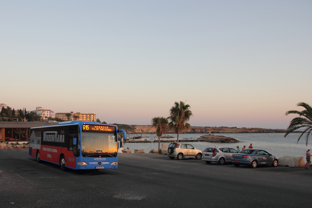 Автобус на Кипре
