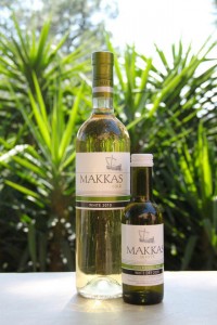 Вино Makkas White