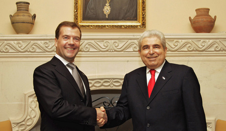 Д. Медведев поздравил Президента Кипра