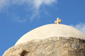 Крест храма Панагии Католики