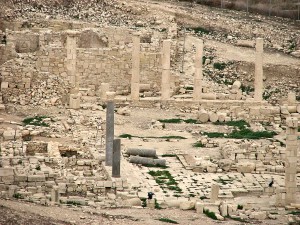 Раскопки старинного города Аматус
