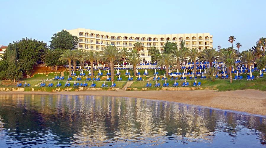 Отели Протараса: Golden Coast Beach Hotel 4*