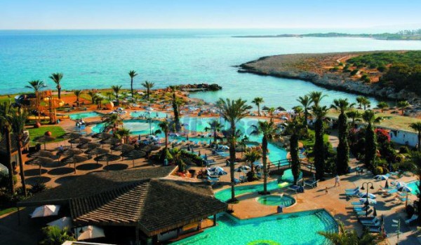 Стоит ли инвестировать в отели на Кипре?