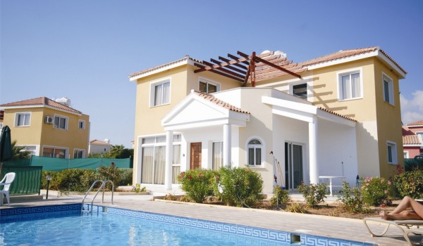 Цены на недвижимость на Кипре продолжают падать