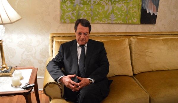 Президент Кипра госпитализирован в Брюсселе