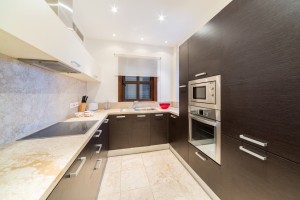 2-спальные апартаменты класса люкс в The Residence - кухня