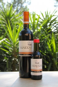 Вино Makkas Red
