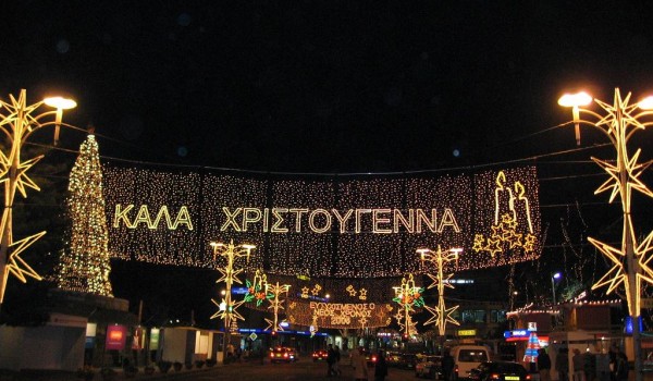 Рождество в Никосии: пешеходная зона на Макариус Авеню