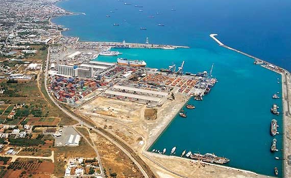 Порт Лимассола ожидает прибытия транзитных судов